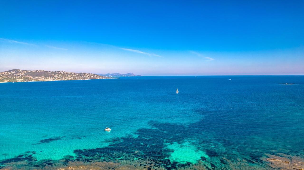 Superbe Villa, Incroyable Vue Mer, Piscine Chauffee, Climatisee Sainte-Maxime Exterior photo