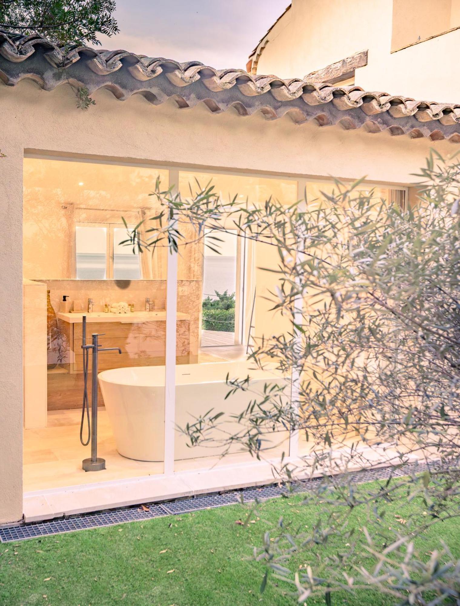 Superbe Villa, Incroyable Vue Mer, Piscine Chauffee, Climatisee Sainte-Maxime Exterior photo