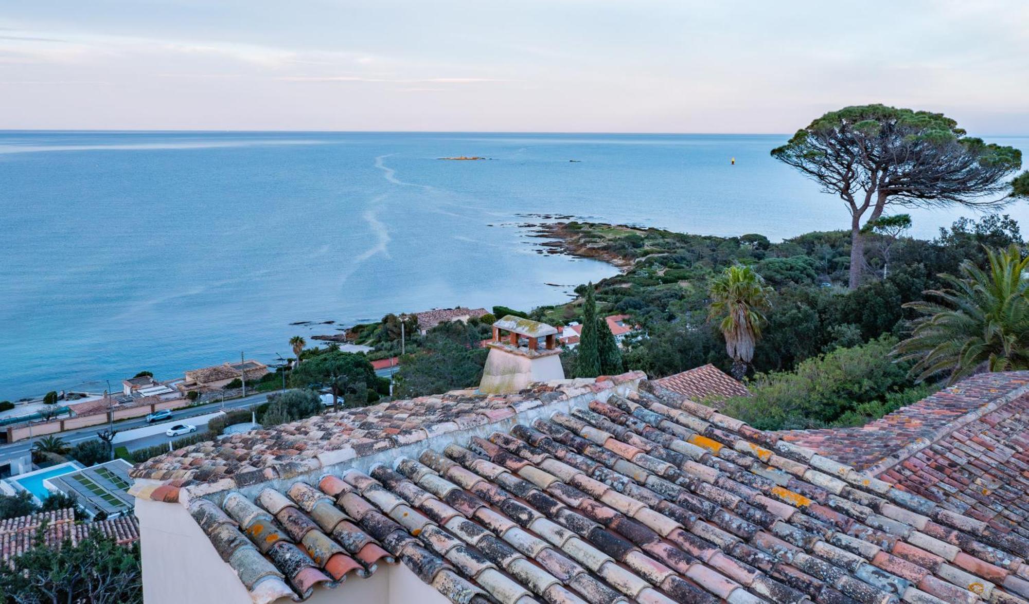 Superbe Villa, Incroyable Vue Mer, Piscine Chauffee, Climatisee Sainte-Maxime Exterior photo